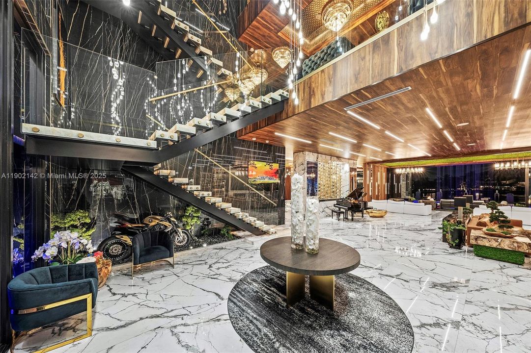 For Sale: $39,995,000 (6 beds, 7 baths, 10809 Square Feet)