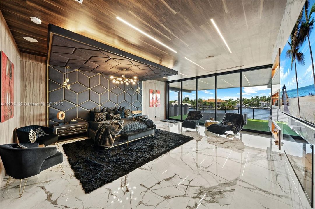 For Sale: $39,995,000 (6 beds, 7 baths, 10809 Square Feet)