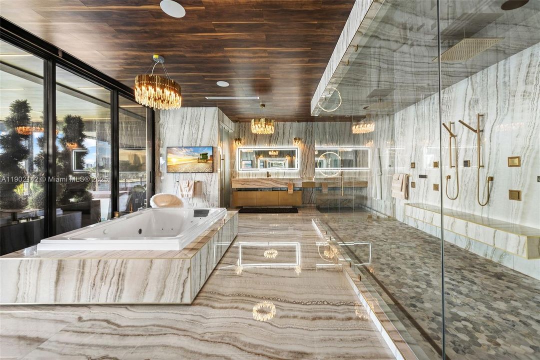 For Sale: $39,995,000 (6 beds, 7 baths, 10809 Square Feet)