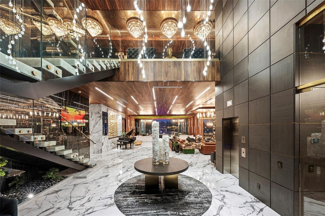 For Sale: $39,995,000 (6 beds, 7 baths, 10809 Square Feet)