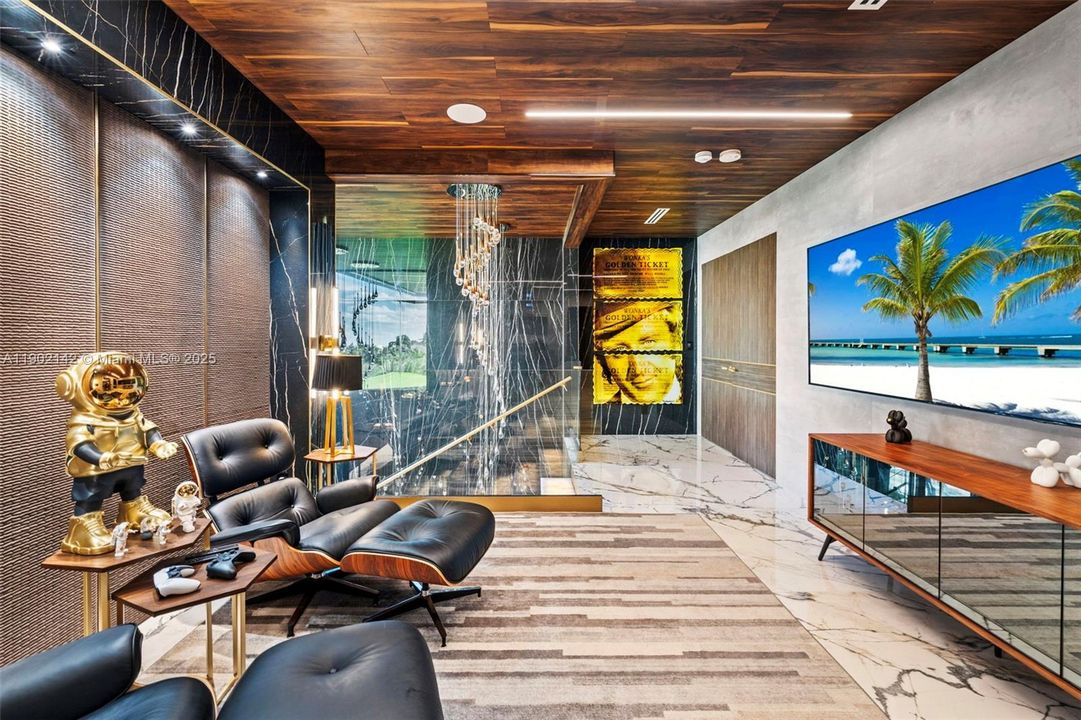 For Sale: $39,995,000 (6 beds, 7 baths, 10809 Square Feet)