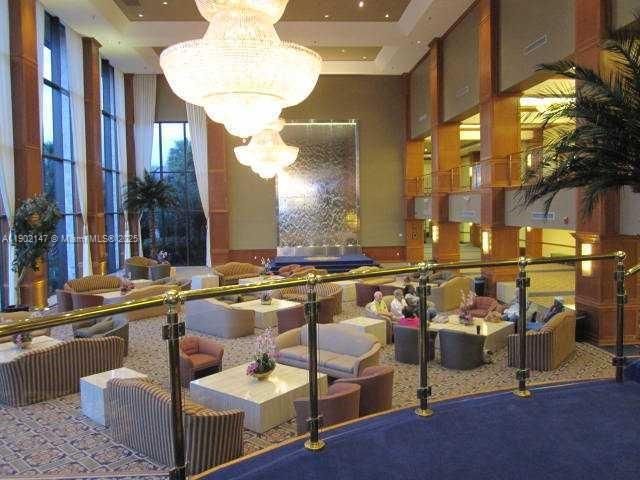 Active With Contract: $184,500 (2 beds, 2 baths, 1000 Square Feet)