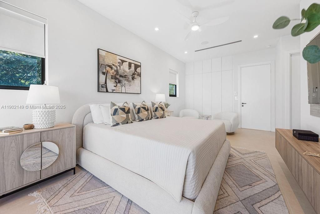 En Venta: $1,325,000 (3 camas, 3 baños, 2583 Pies cuadrados)