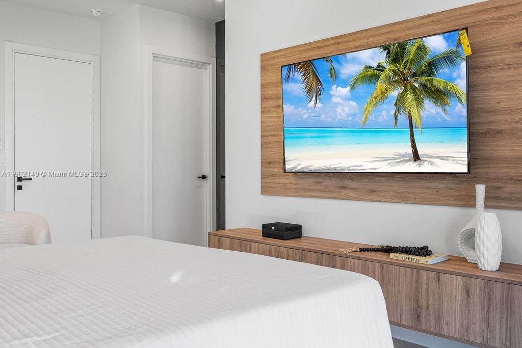 En Venta: $1,325,000 (3 camas, 3 baños, 2583 Pies cuadrados)