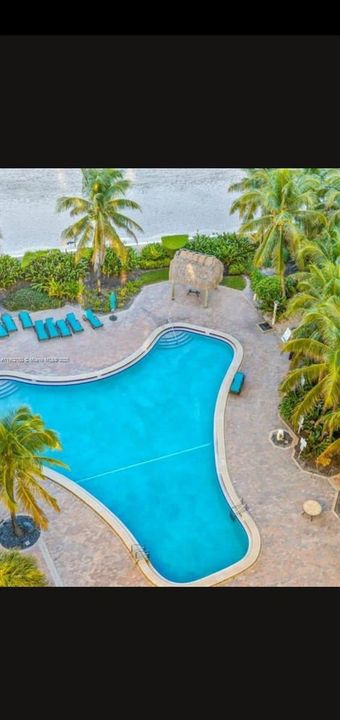 待售: $400,000 (1 贝兹, 1 浴室, 1005 平方英尺)