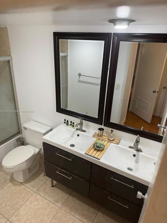 待售: $400,000 (1 贝兹, 1 浴室, 1005 平方英尺)