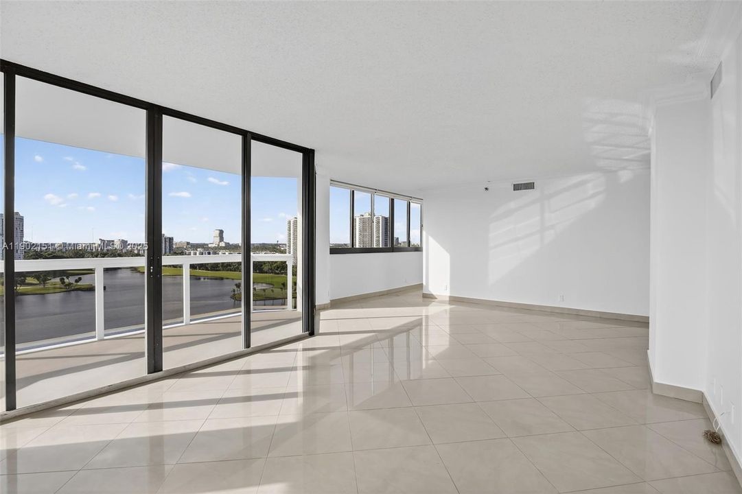 For Rent: $3,400 (2 beds, 2 baths, 1340 Square Feet)