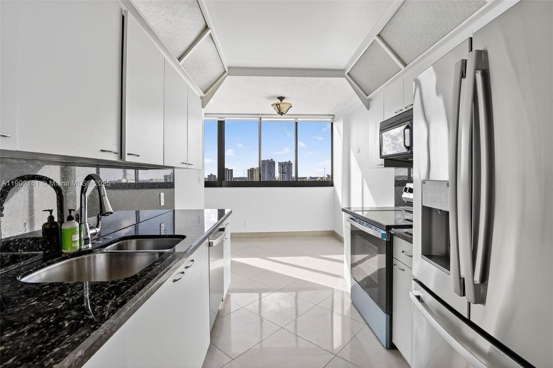 For Rent: $3,400 (2 beds, 2 baths, 1340 Square Feet)