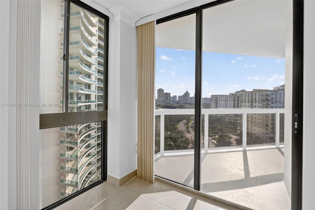 For Rent: $3,400 (2 beds, 2 baths, 1340 Square Feet)