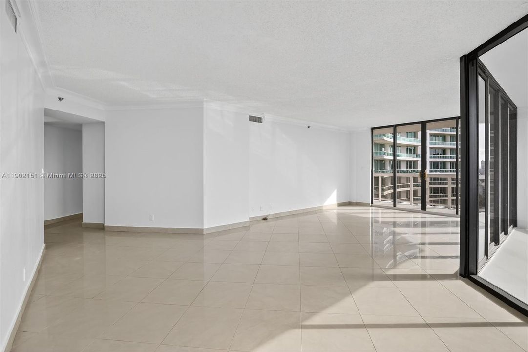 For Rent: $3,400 (2 beds, 2 baths, 1340 Square Feet)