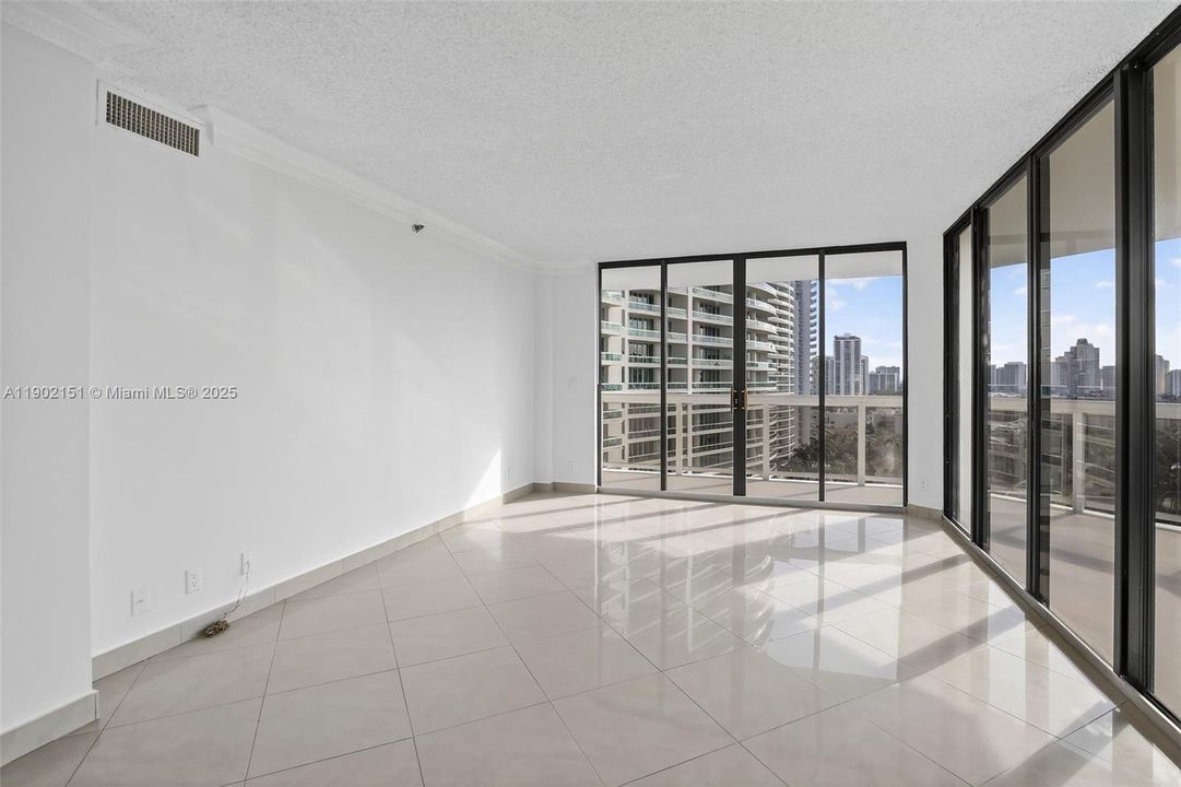 For Rent: $3,400 (2 beds, 2 baths, 1340 Square Feet)