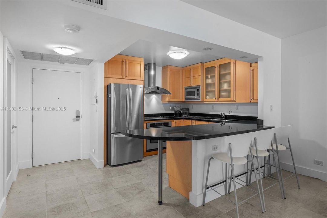 Active With Contract: $10,000 (1 beds, 1 baths, 900 Square Feet)