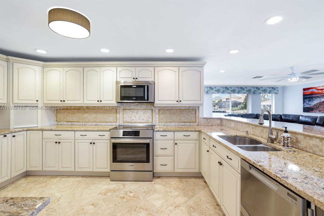 На продажу: $2,300,000 (4 спален, 3 ванн, 2682 Квадратных фут)