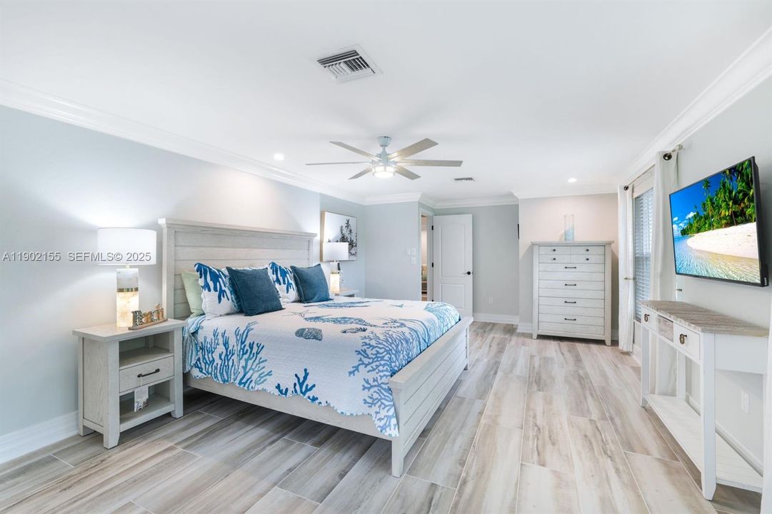 На продажу: $2,300,000 (4 спален, 3 ванн, 2682 Квадратных фут)