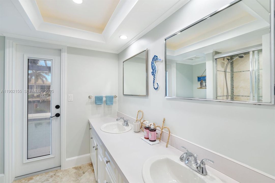 На продажу: $2,300,000 (4 спален, 3 ванн, 2682 Квадратных фут)