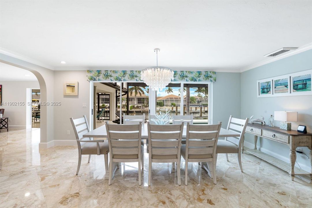 На продажу: $2,300,000 (4 спален, 3 ванн, 2682 Квадратных фут)