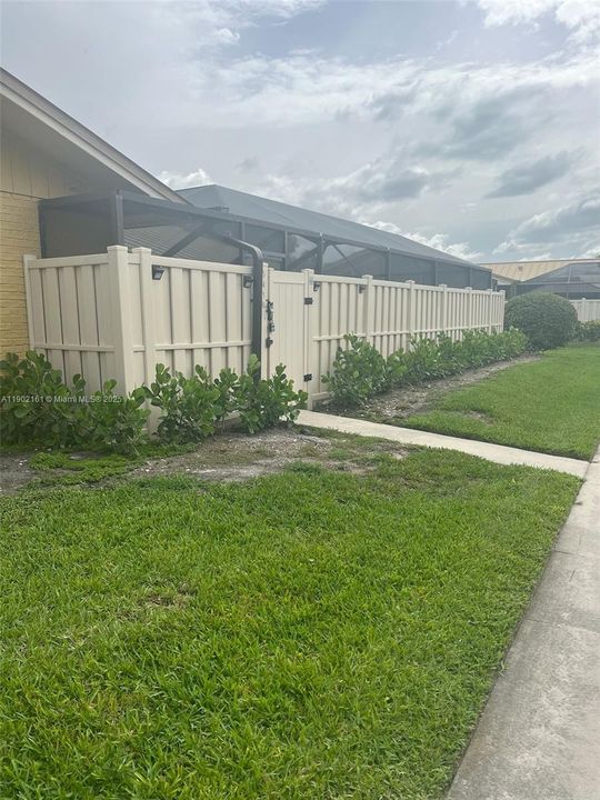 Activo con contrato: $3,000 (3 camas, 2 baños, 1276 Pies cuadrados)