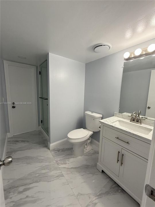 Activo con contrato: $3,000 (3 camas, 2 baños, 1276 Pies cuadrados)