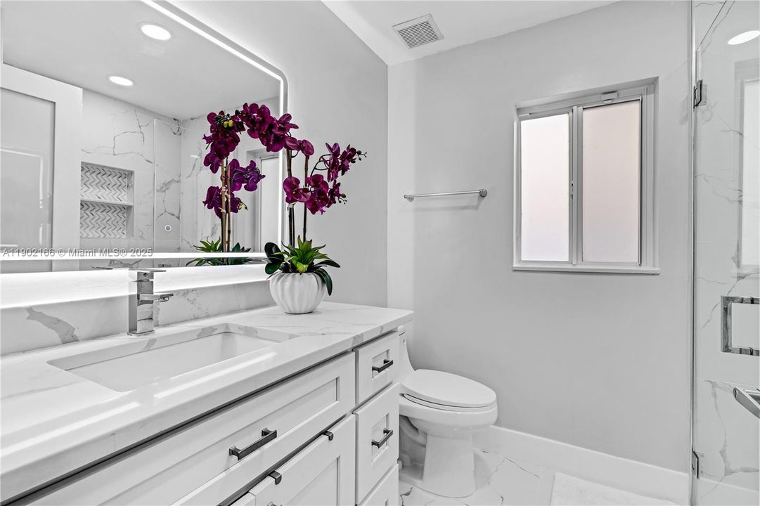 Active With Contract: $5,800 (4 beds, 3 baths, 1938 Square Feet)