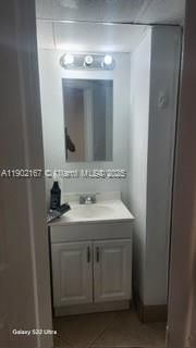 Recently Rented: $1,750 (2 beds, 2 baths, 949 Square Feet)