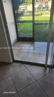 Recently Rented: $1,750 (2 beds, 2 baths, 949 Square Feet)