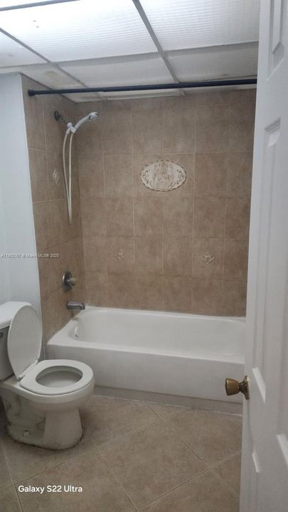 Recently Rented: $1,750 (2 beds, 2 baths, 949 Square Feet)