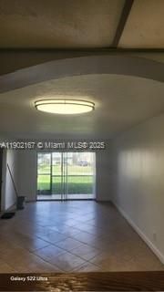 Recently Rented: $1,750 (2 beds, 2 baths, 949 Square Feet)