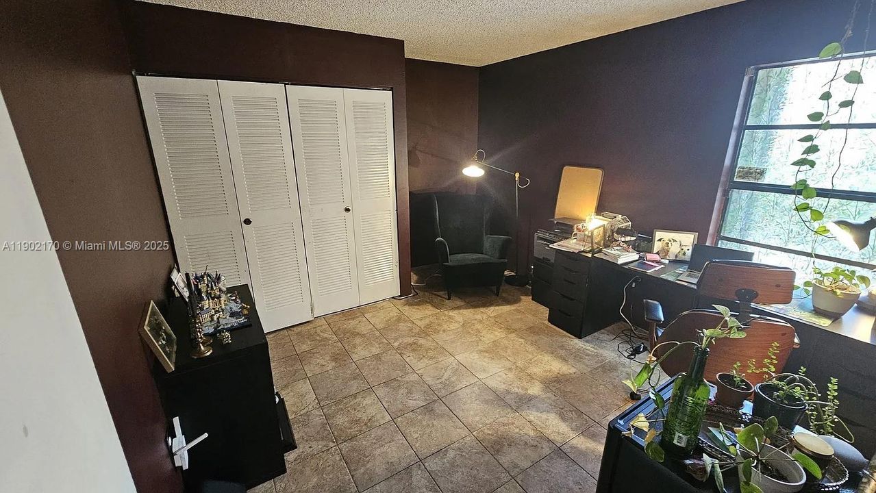 For Rent: $2,900 (3 beds, 2 baths, 1340 Square Feet)