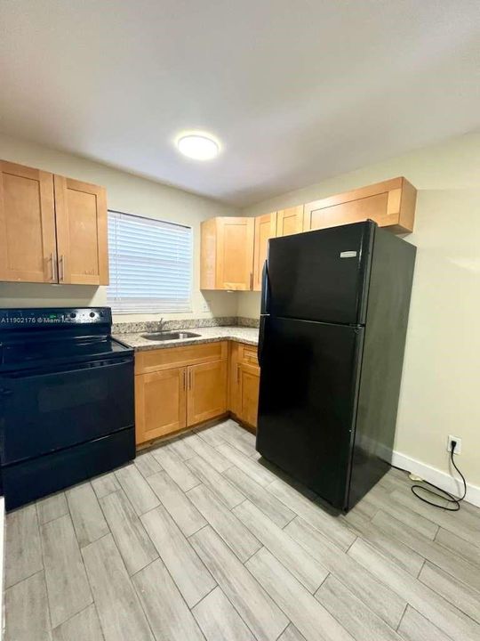 For Rent: $2,150 (3 beds, 1 baths, 0 Square Feet)