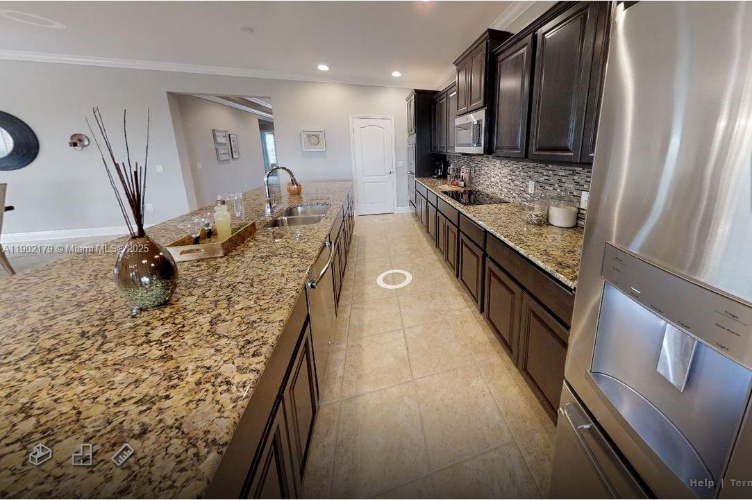 На продажу: $805,000 (4 спален, 3 ванн, 2677 Квадратных фут)