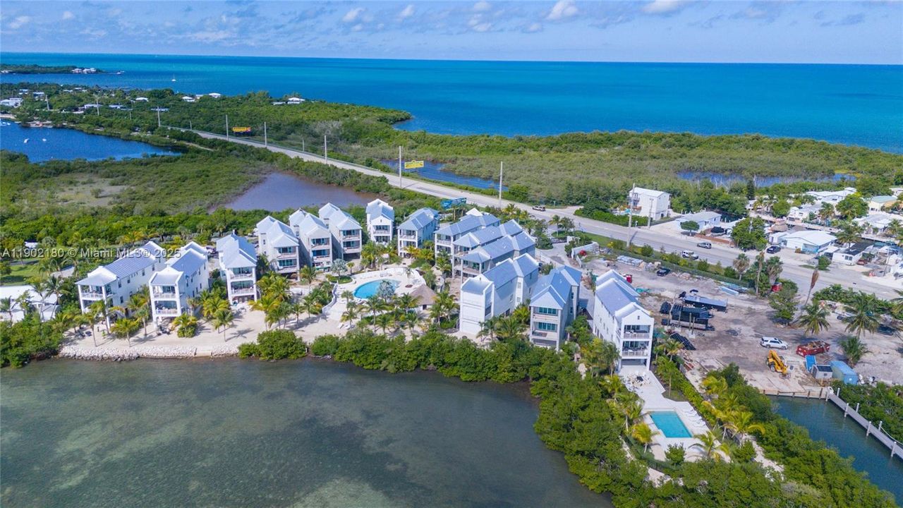 For Sale: $3,400,000 (5 beds, 4 baths, 3011 Square Feet)