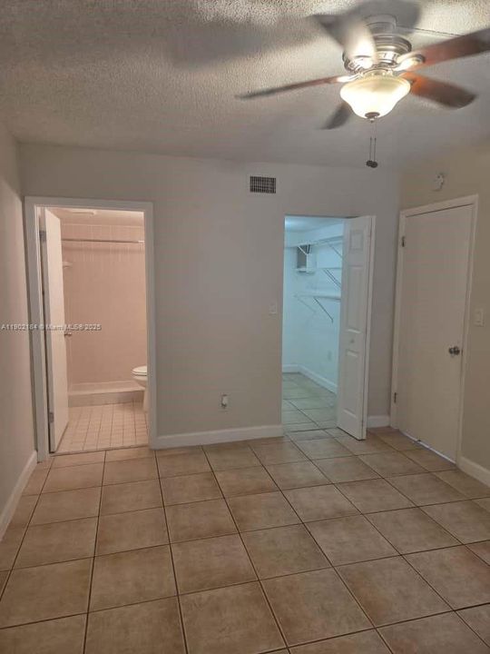 出租: $1,850 (2 贝兹, 2 浴室, 926 平方英尺)