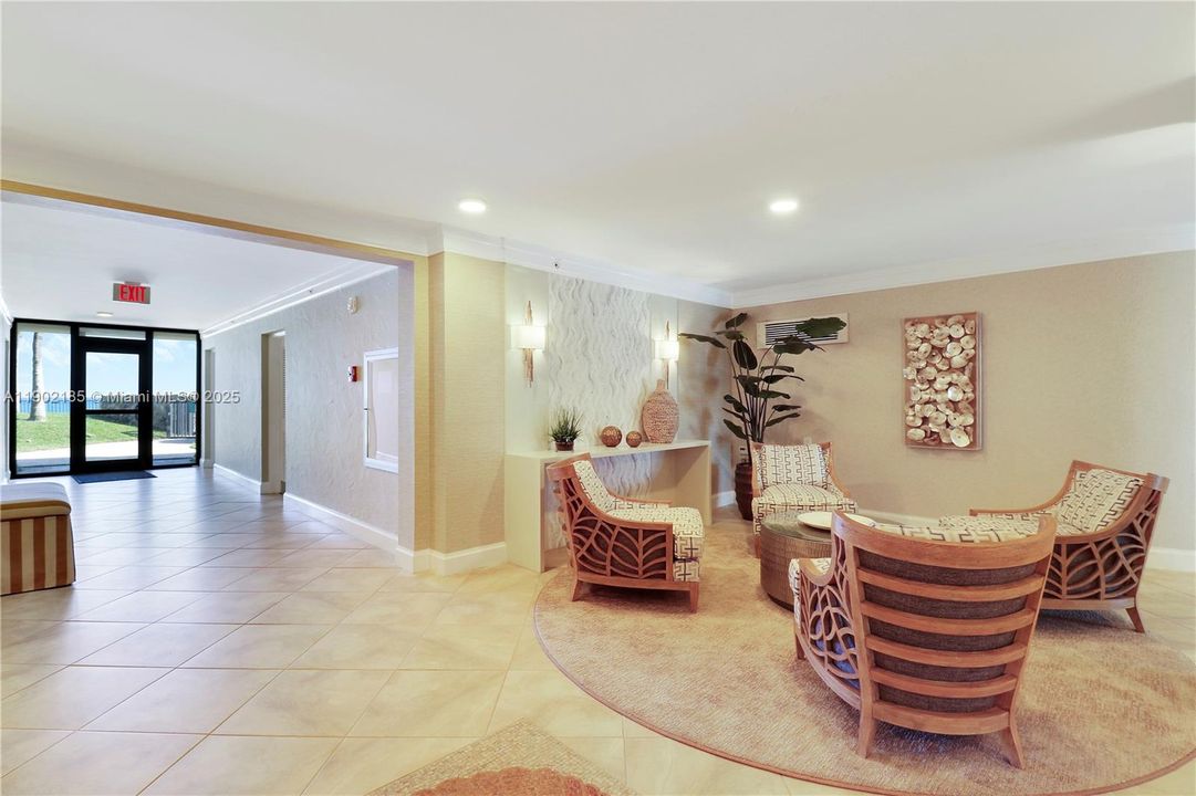 En Venta: $1,795,000 (3 camas, 3 baños, 1800 Pies cuadrados)