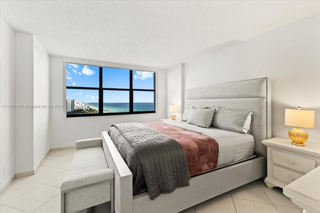 For Sale: $564,000 (1 beds, 2 baths, 1070 Square Feet)