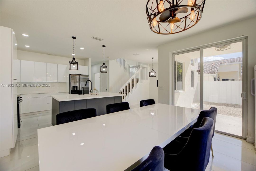 For Sale: $789,000 (4 beds, 3 baths, 2255 Square Feet)