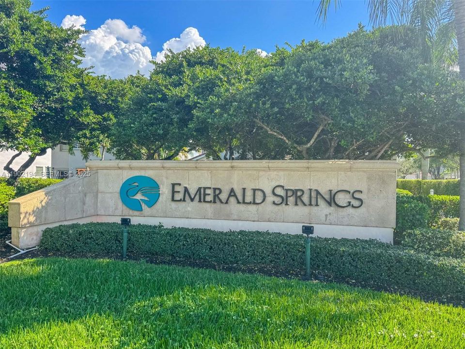 For Sale: $789,000 (4 beds, 3 baths, 2255 Square Feet)