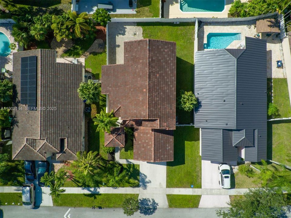 For Sale: $789,000 (4 beds, 3 baths, 2255 Square Feet)