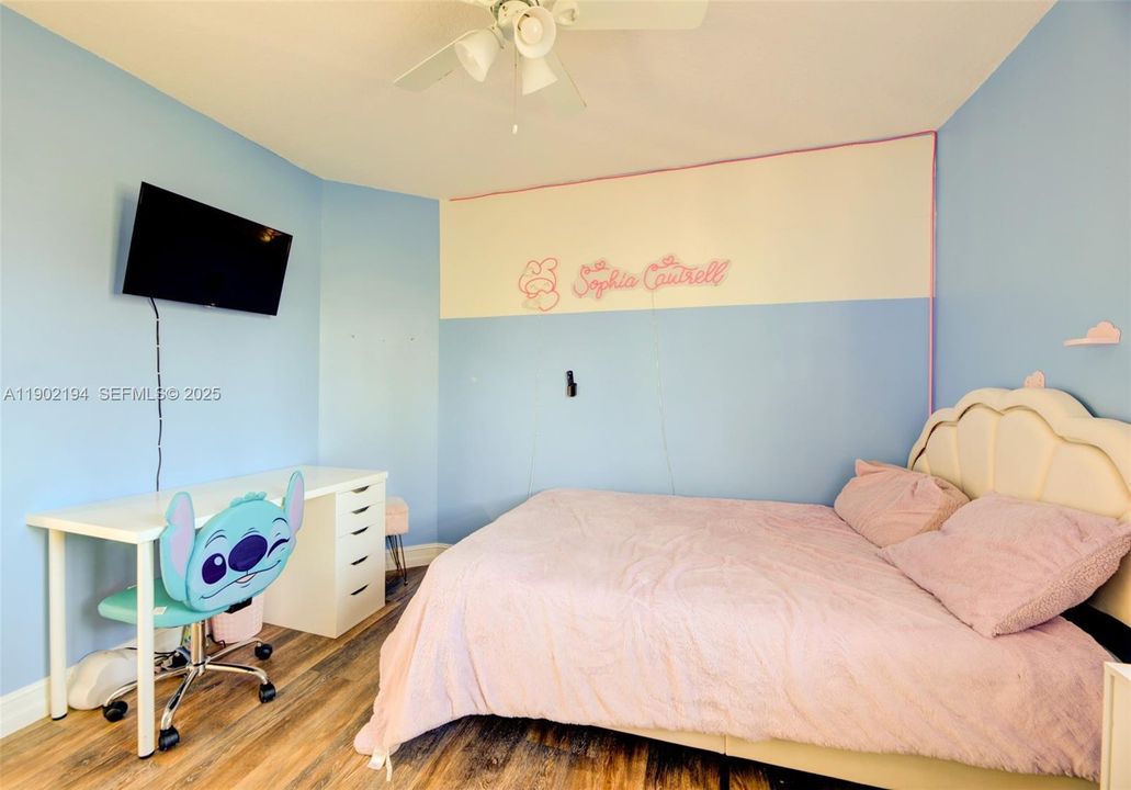 For Sale: $789,000 (4 beds, 3 baths, 2255 Square Feet)