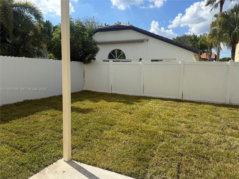 For Sale: $789,000 (4 beds, 3 baths, 2255 Square Feet)