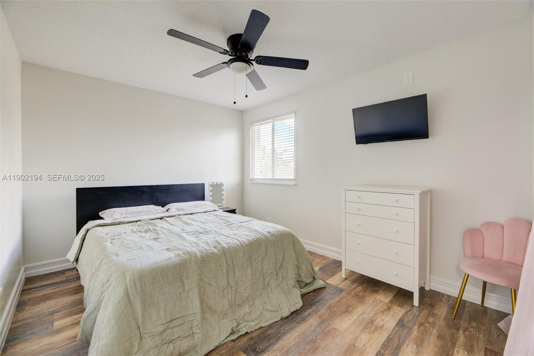 For Sale: $789,000 (4 beds, 3 baths, 2255 Square Feet)