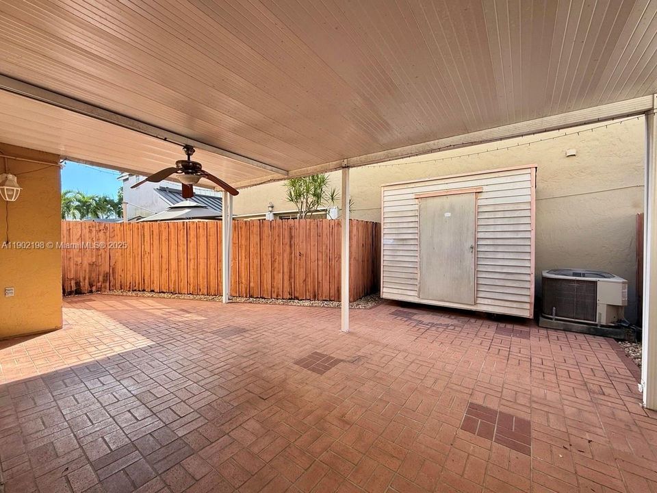 For Rent: $3,700 (4 beds, 3 baths, 1690 Square Feet)