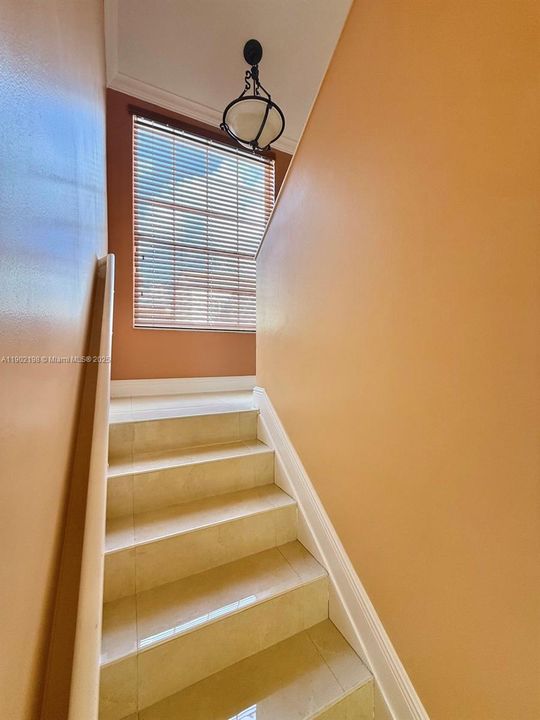 For Rent: $3,700 (4 beds, 3 baths, 1690 Square Feet)