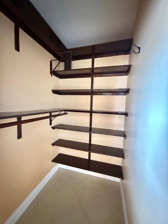 For Rent: $3,700 (4 beds, 3 baths, 1690 Square Feet)