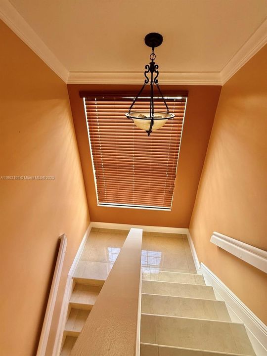 For Rent: $3,700 (4 beds, 3 baths, 1690 Square Feet)