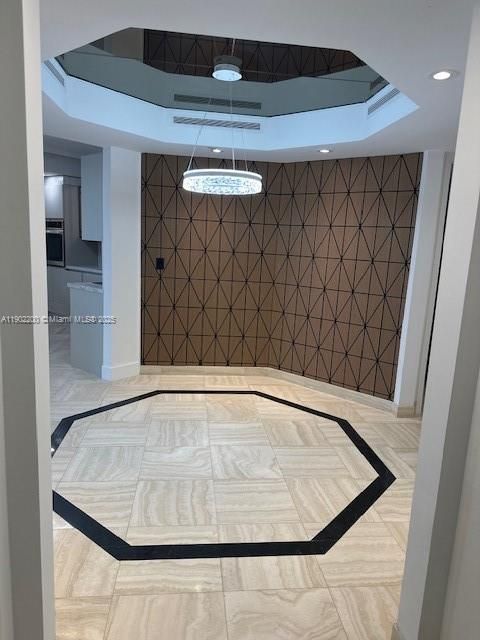 Recently Rented: $6,000 (3 beds, 2 baths, 2360 Square Feet)