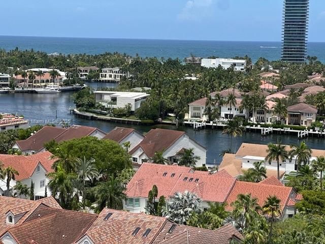 Recently Rented: $6,000 (3 beds, 2 baths, 2360 Square Feet)