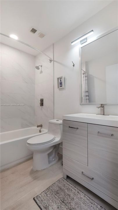 For Rent: $2,750 (3 beds, 2 baths, 1064 Square Feet)