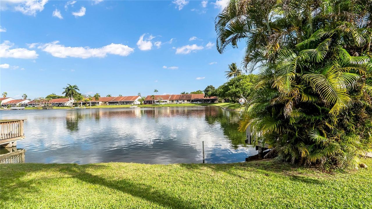 For Rent: $2,750 (3 beds, 2 baths, 1064 Square Feet)