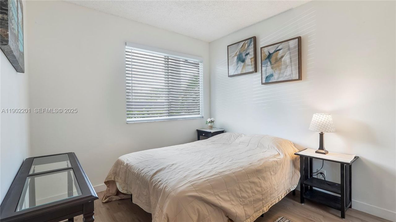 For Rent: $2,750 (3 beds, 2 baths, 1064 Square Feet)