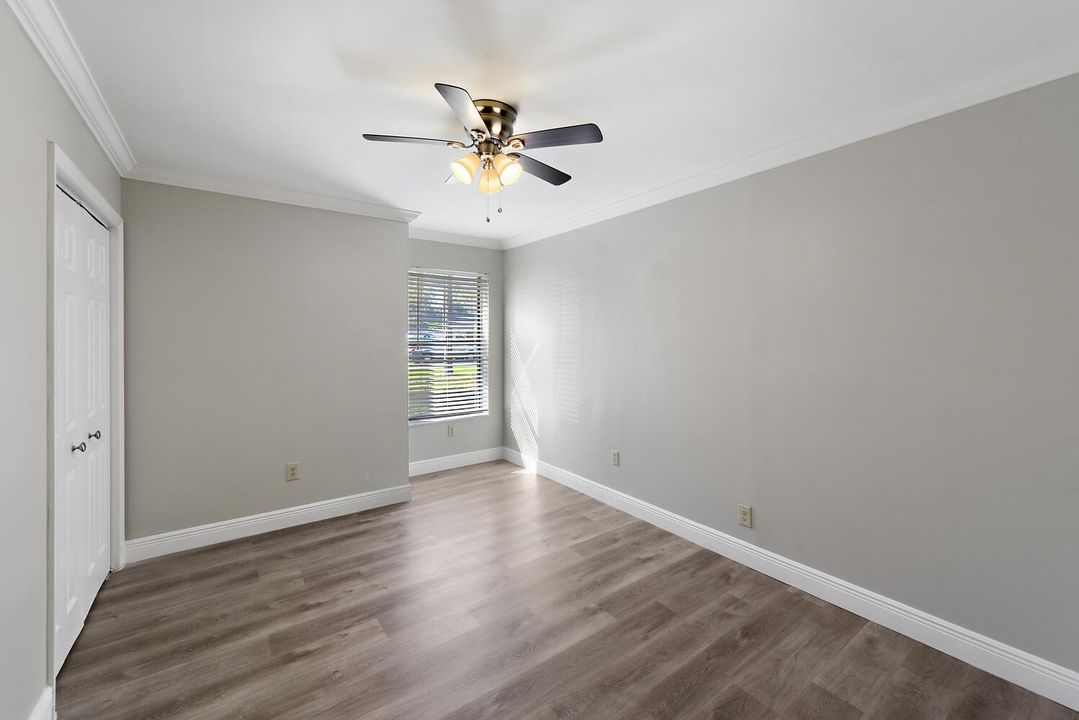 916 Daffodil Dr Wellington FL-large-015-